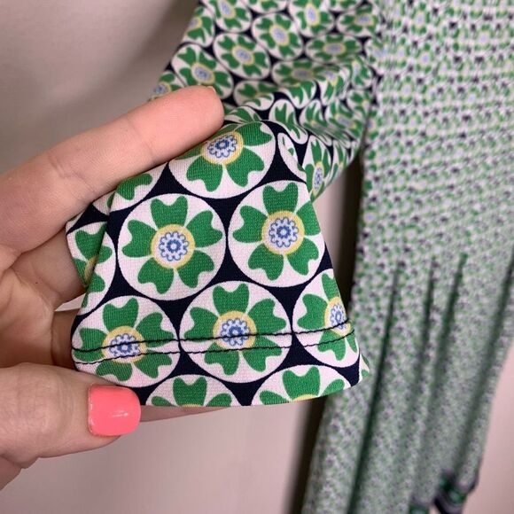 Max Studio Green Navy Fit and Flare Dress with Stretch Size XS (p1) - Picture 3 of 8